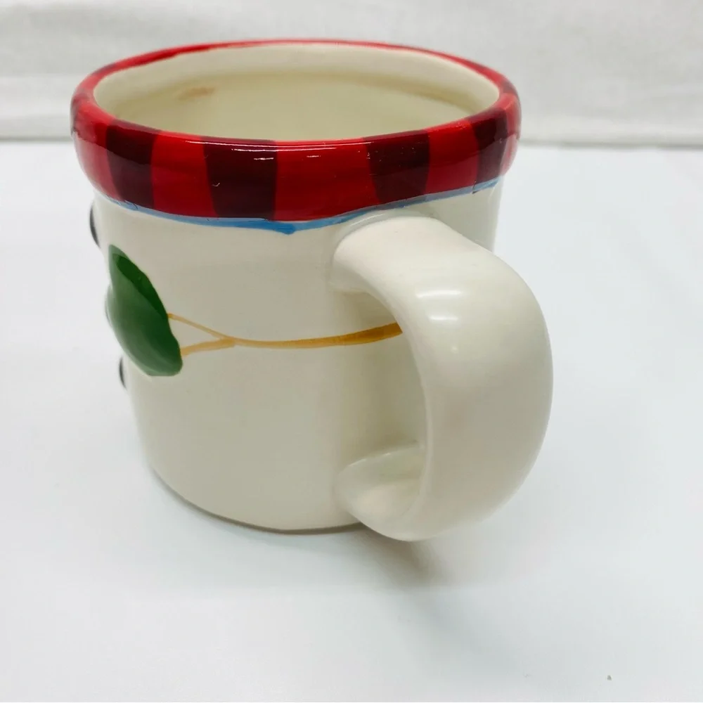 Hallmark Christmas Holiday Ceramic Coffee Tea Mug Red Scarf Black Buttons 12 oz.